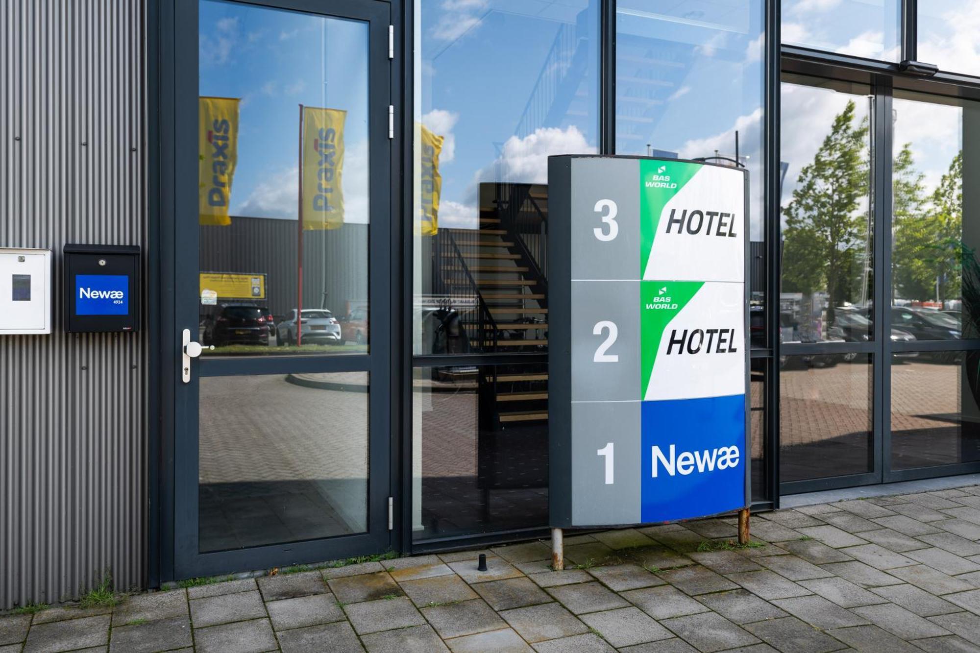 Bas World Hotel Veghel Exterior photo